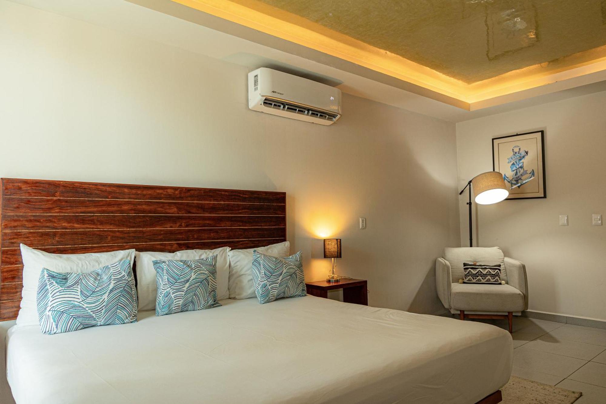 Aquastar Hotel & Apartments Mahahual Esterno foto