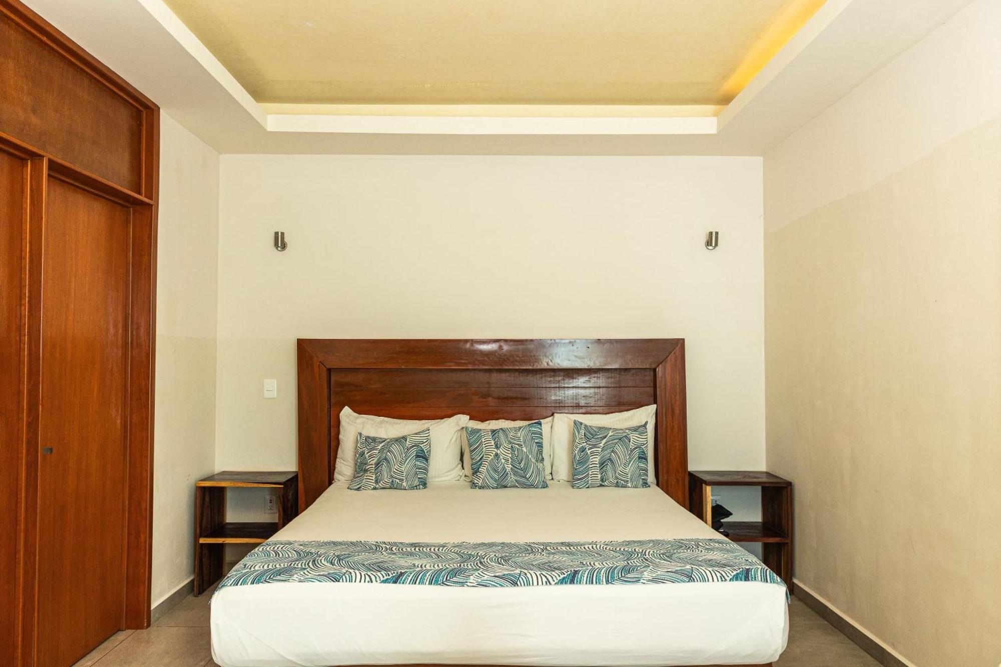 Aquastar Hotel & Apartments Mahahual Esterno foto