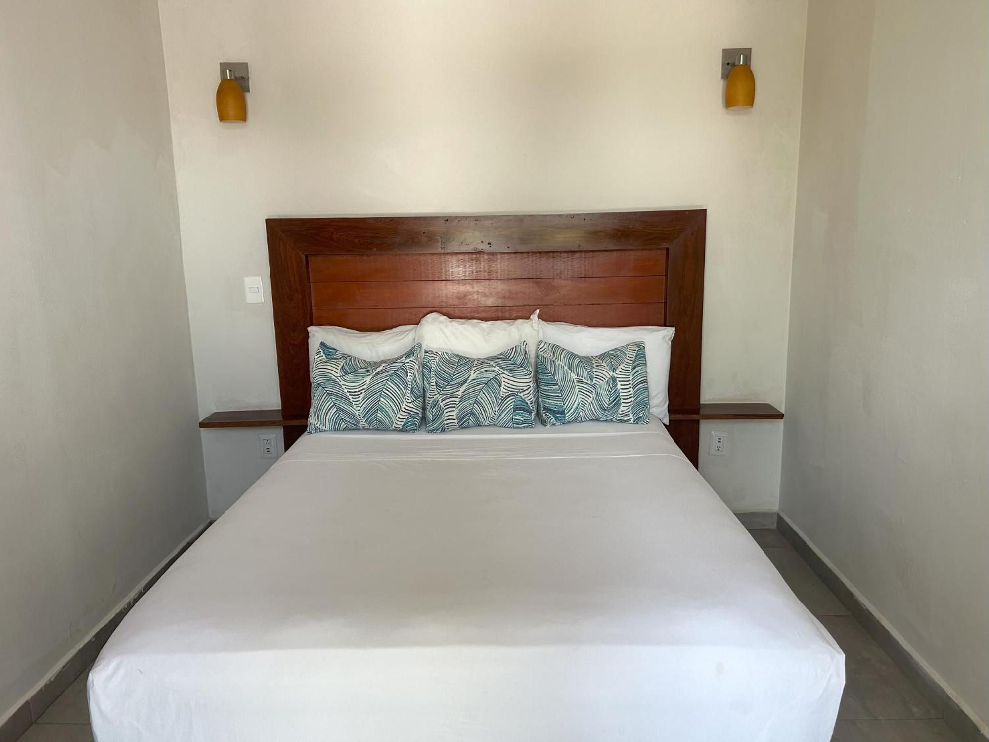 Aquastar Hotel & Apartments Mahahual Esterno foto